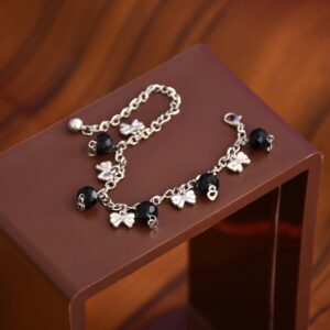 Beautiful Bracelet for Women's and Girls' Use a Timeless Accessory to Boost Your Fashion