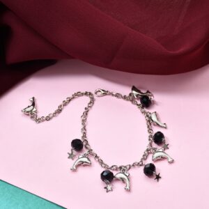 A Bracelet for Girls is a great addition to any outfit to provide a bit of elegance